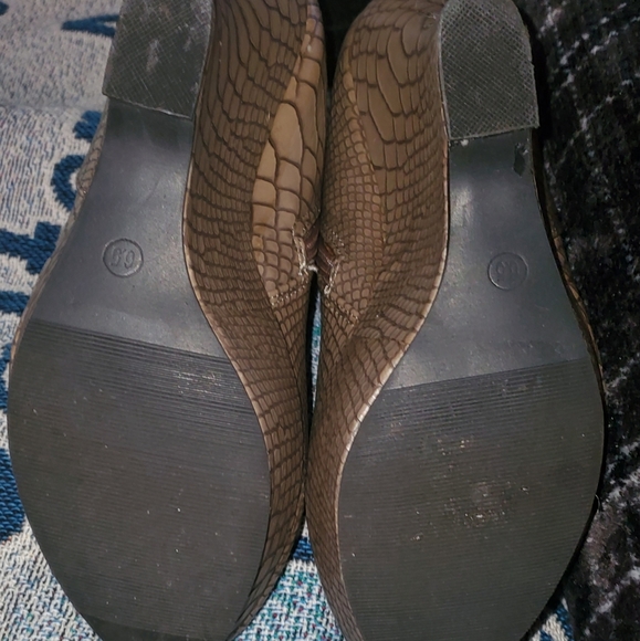 Women's Wedge Shoes - Picture 6 of 7